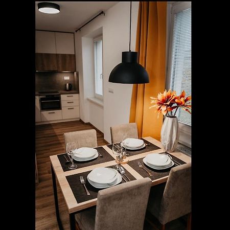 Old Town City Center Apartment 2 - Private Parking Included Kosice Exterior photo